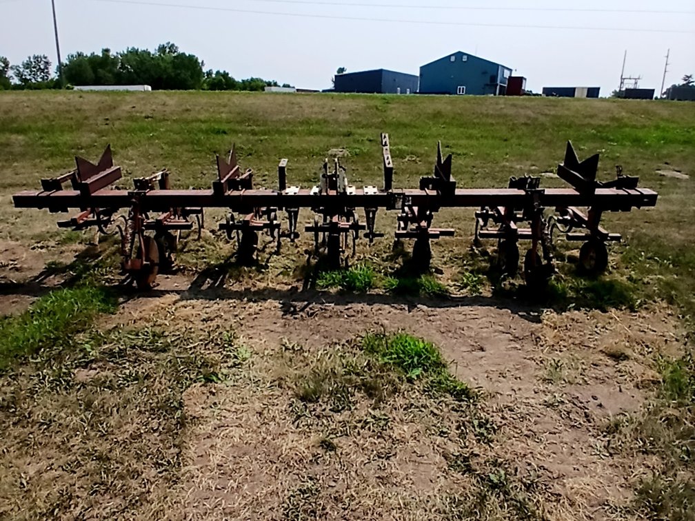 6 Row Cultivator