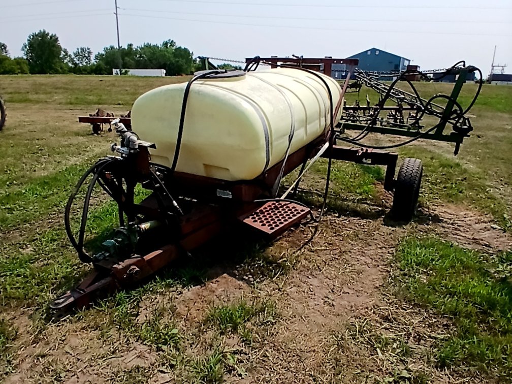 500 Gal Sprayer 60' Booms
