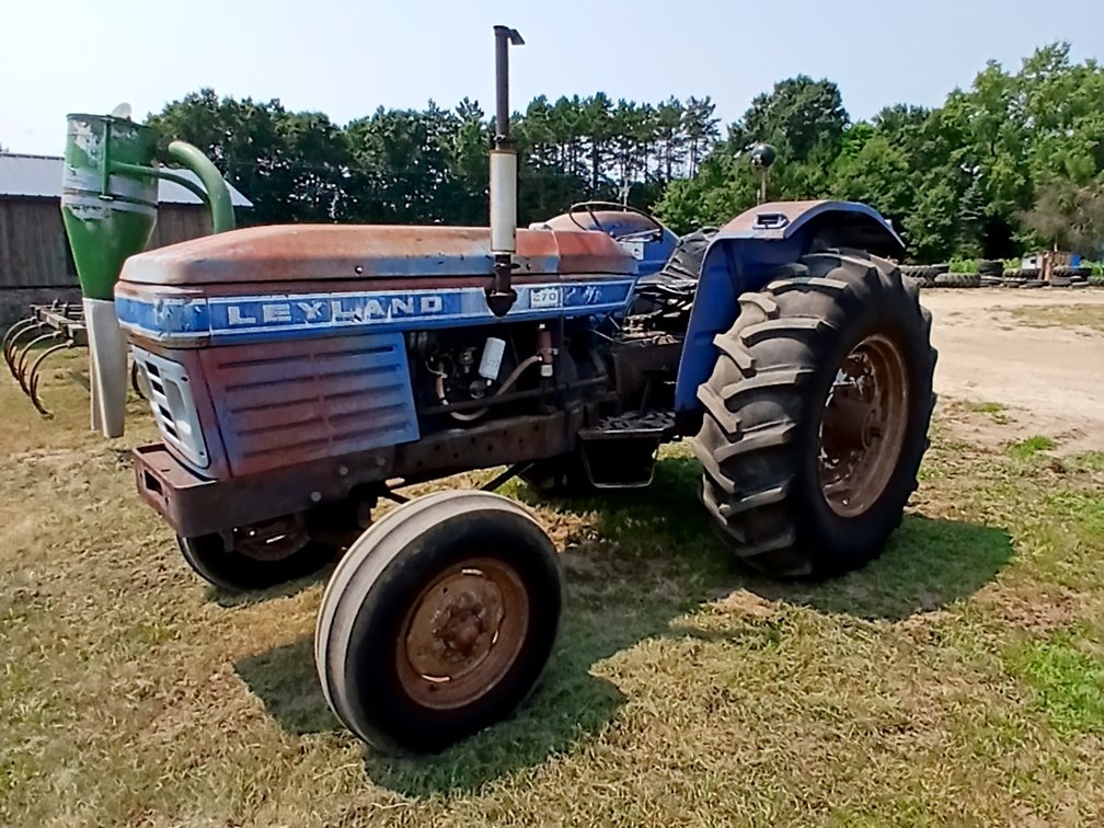 Leyland 270 Tractor *Runs & Drives*