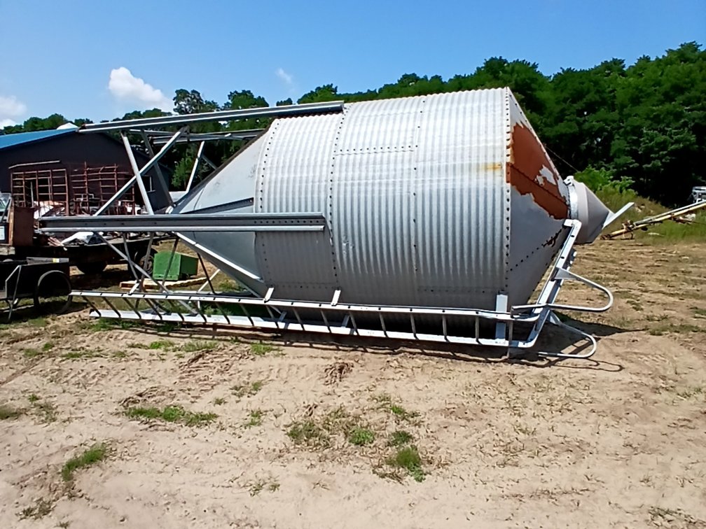 Gillis 14T Feed Bin