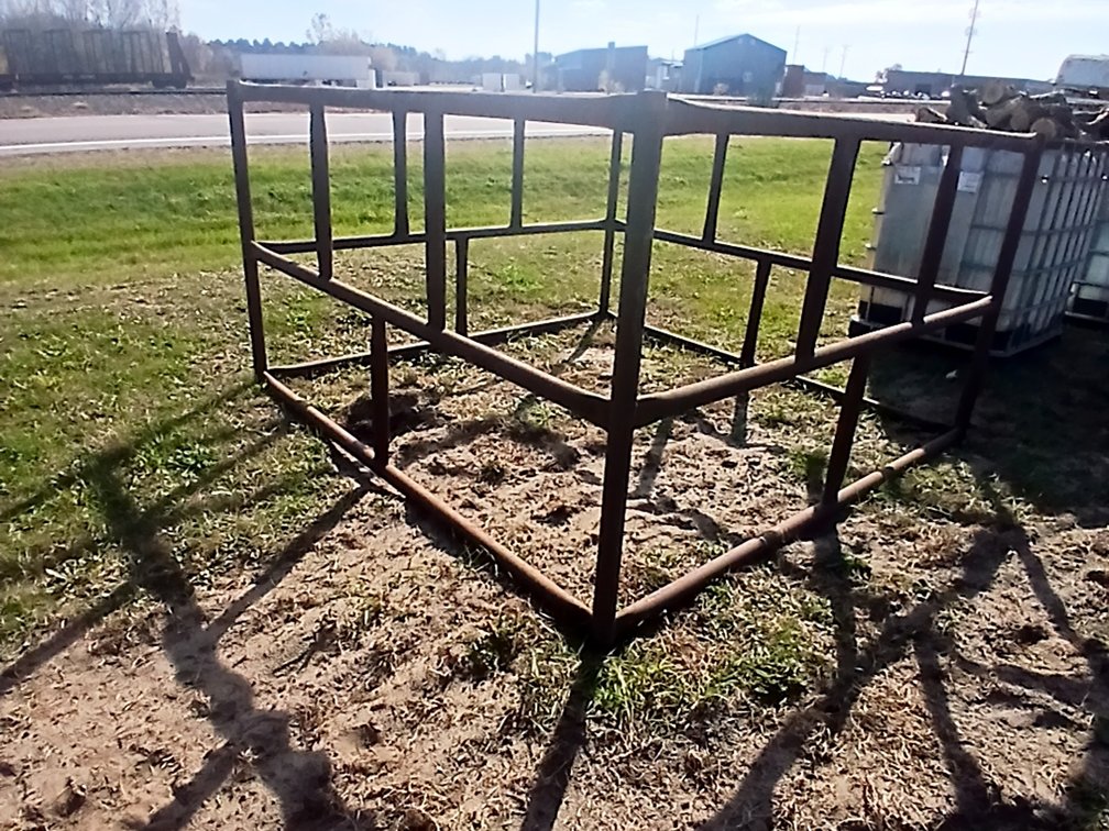 8' x 8' Square Bale Feeder