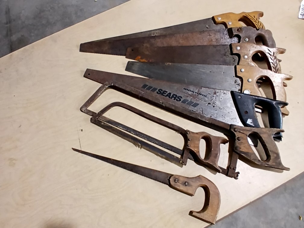 8 Hand Saws
