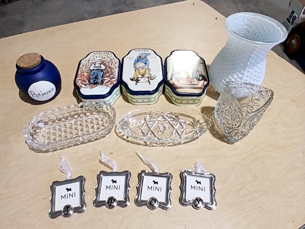 Glassware, Tins & Small Picture Frames