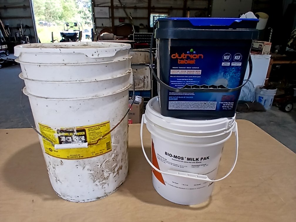 3 Buckets with Lids-(1) 5 Gal, 2 Smaller