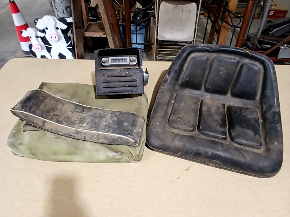 John Deere Tractor Radio, Lawnmower Seat & Tractor Seat