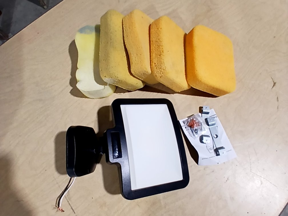 New Motion Sensor Light & Sponges