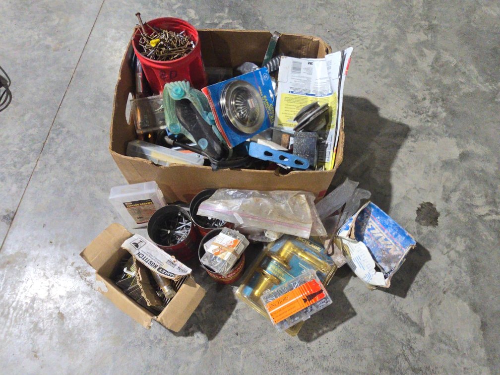 Misc Tools(Nails, Screws, Door Knob, ect)
