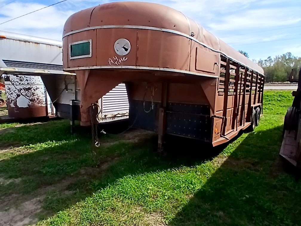 7' x 20' Livestock Trailer