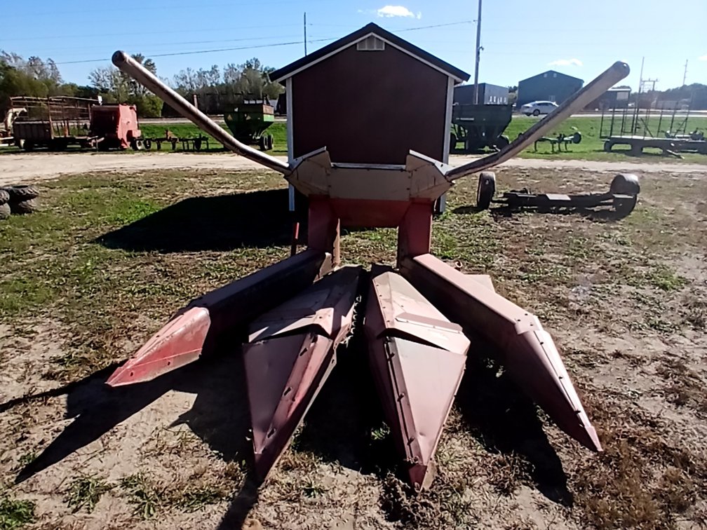 Gehl 3 Row Corn Head