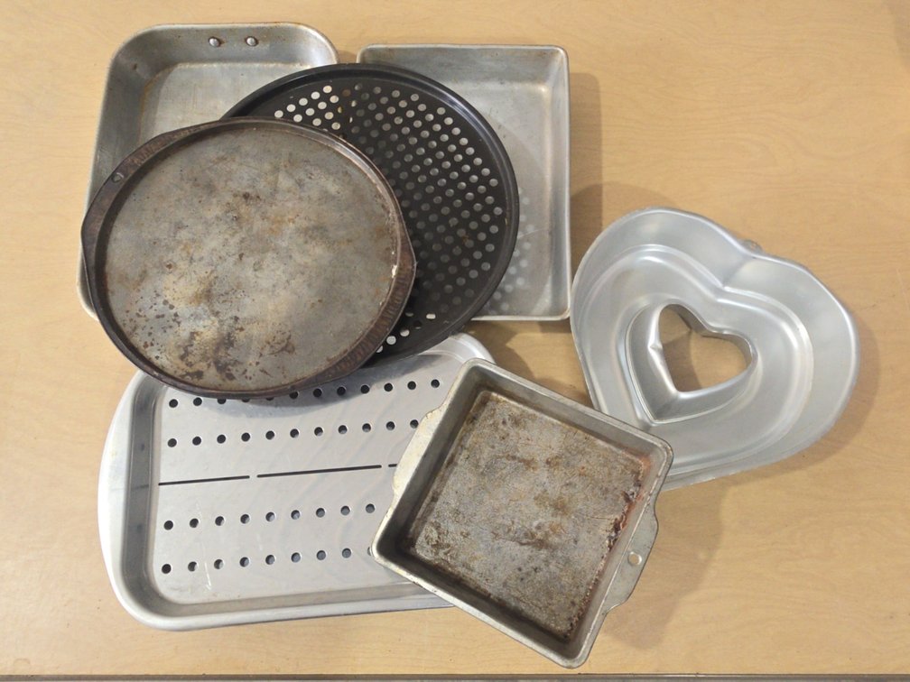 Roasting Pan and Misc Baking items