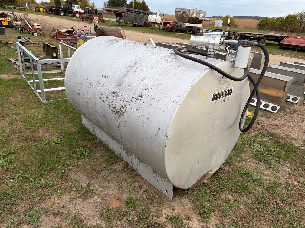 500 gallon diesel fuel tank with electric pump