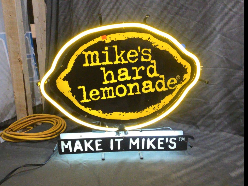 Mike's Hard Lemonade Light