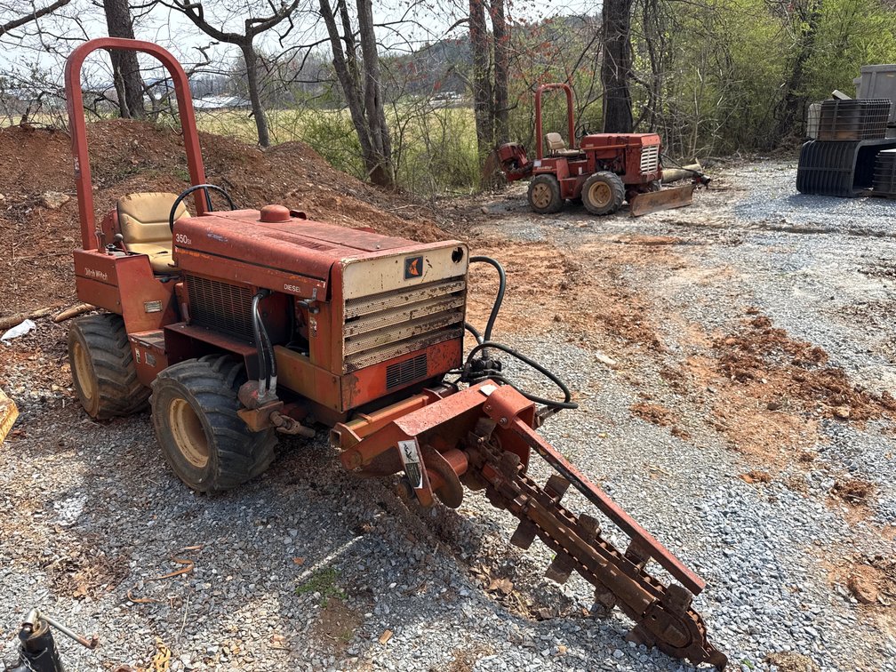 DitchWitch 350SX Diesel