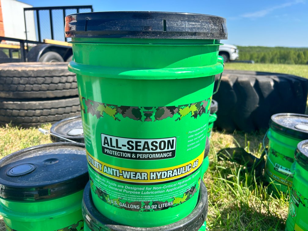 ALL-SEASON UTILITY ANTI-WEAR HYDRAULIC 46 FLUID