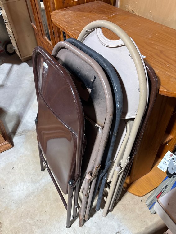 5 Folding Chairs