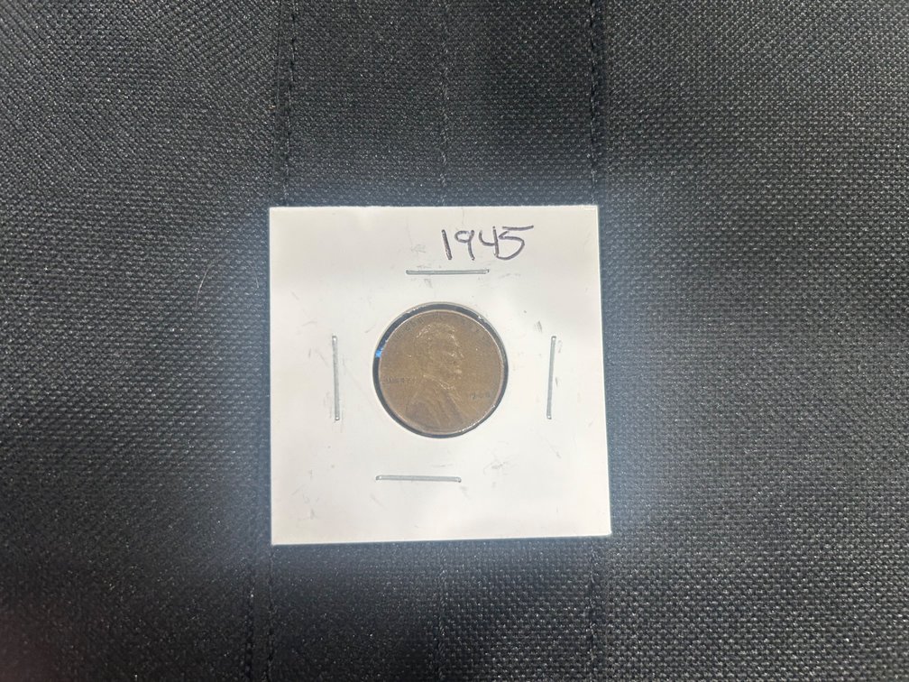 1945 Lincoln Wheat Cent in 2x2 Coin Flip
