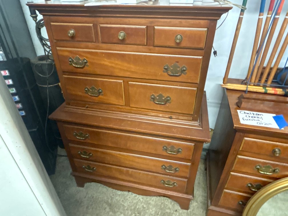Cherry-Toned Wood Chest-on-Chest Dresser