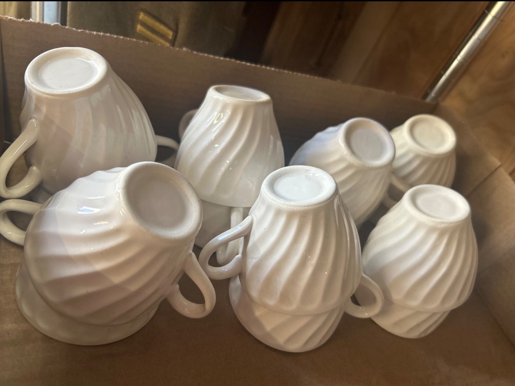 White Swirl Ribbed Ceramic Cups