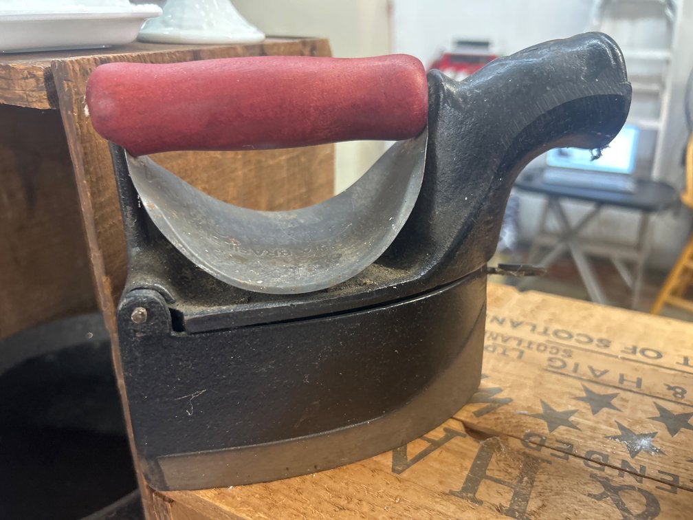 Cast Iron Charcoal Box Iron with Wooden Handle