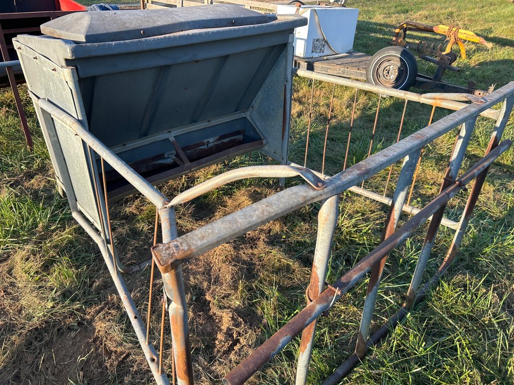 Calf Creep Feeder