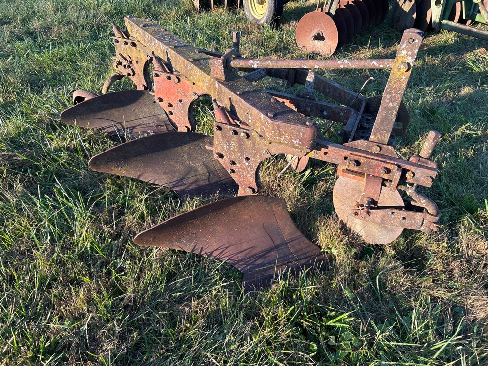 3 Bottom Disc Plow