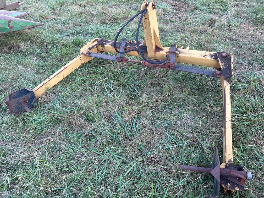 3-Point Hitch Hydraulic Round Bale Roller