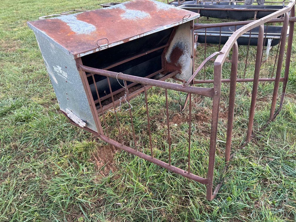 Calf Creep Feeder