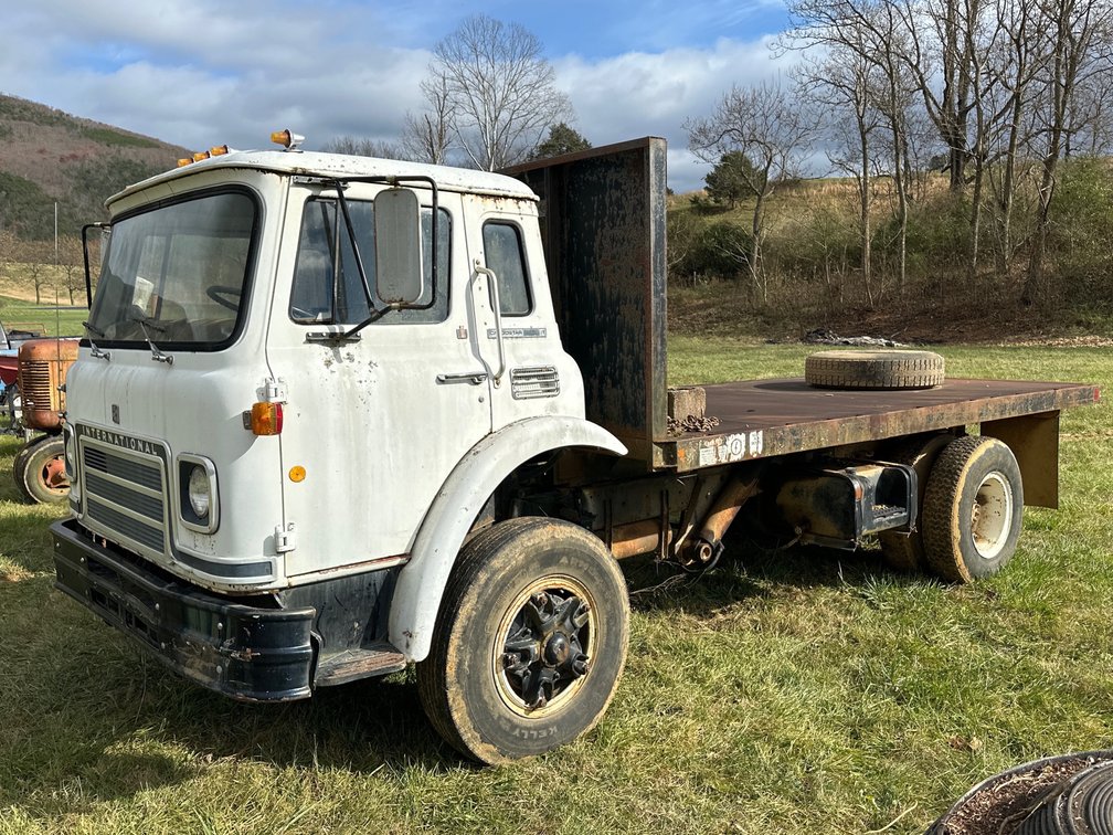 1981 International Cargostar I850B truck