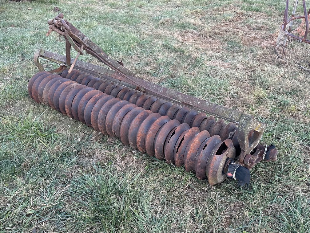 Pull type cultipacker roller