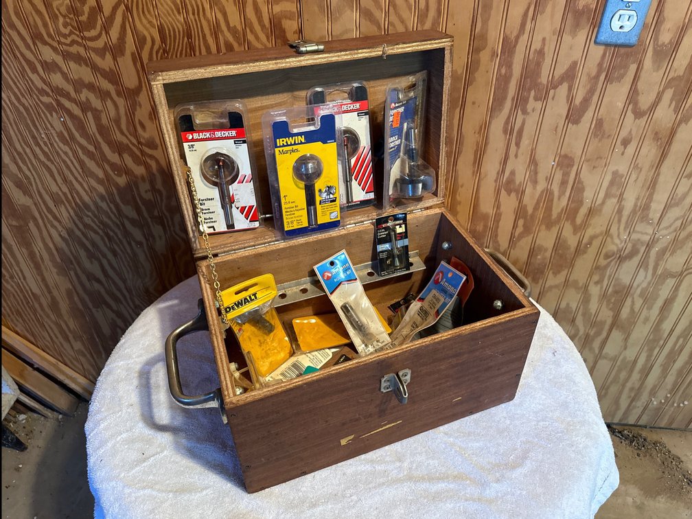 Box of assorted router bits