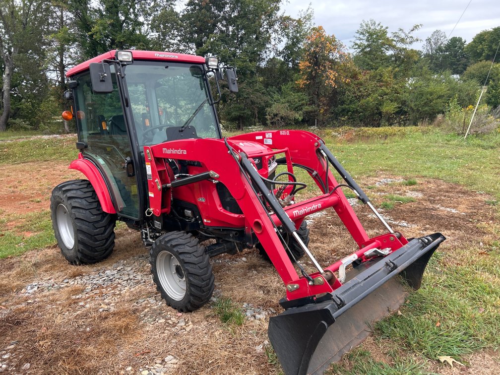 Mahindra 1635 HST Cab Tractor with Bucket