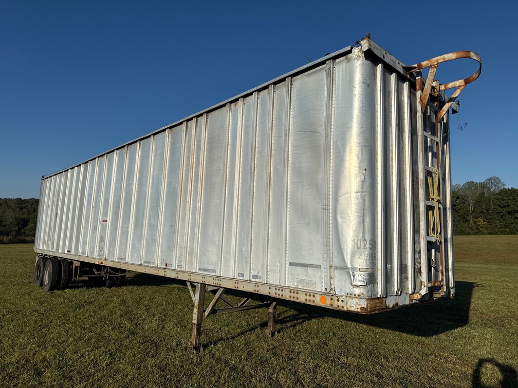 1974 Freuhauf Chip Trailer