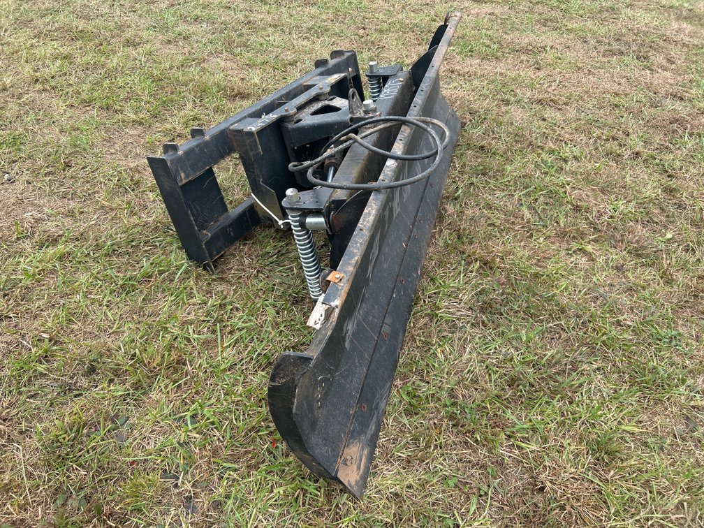 Skidsteer 7’ Snow Plow