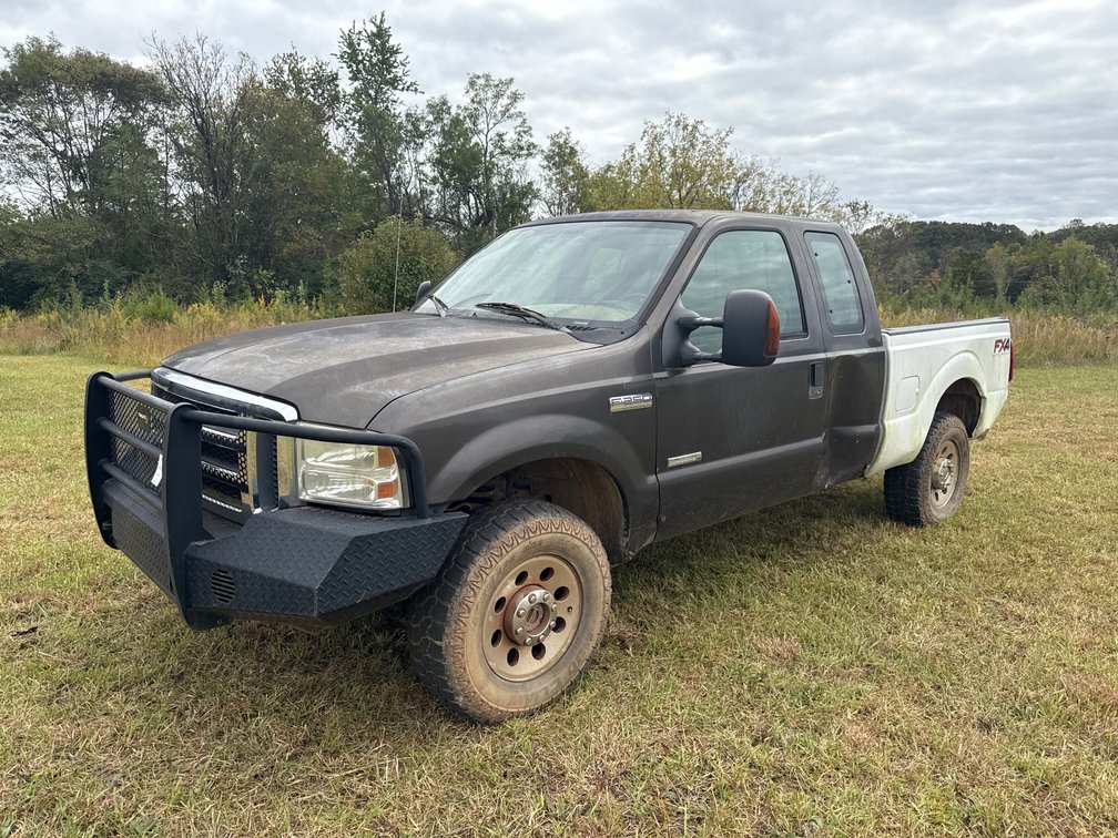 2004 Ford F-250 Super Duty Truck