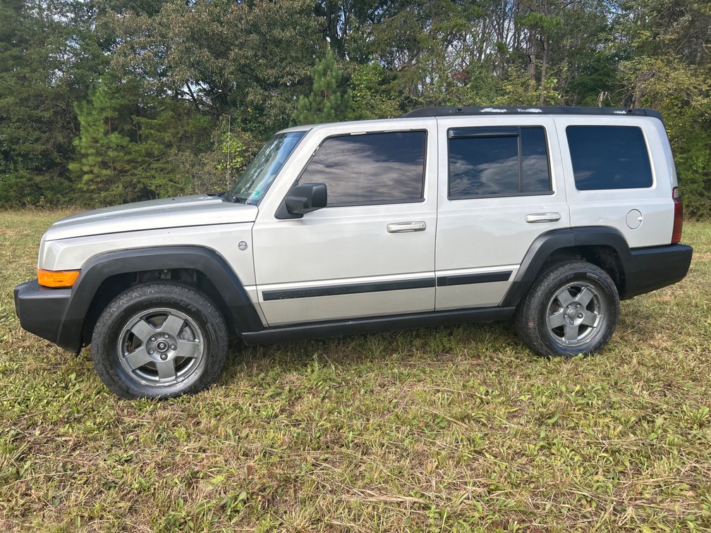 2007 Jeep Commander 