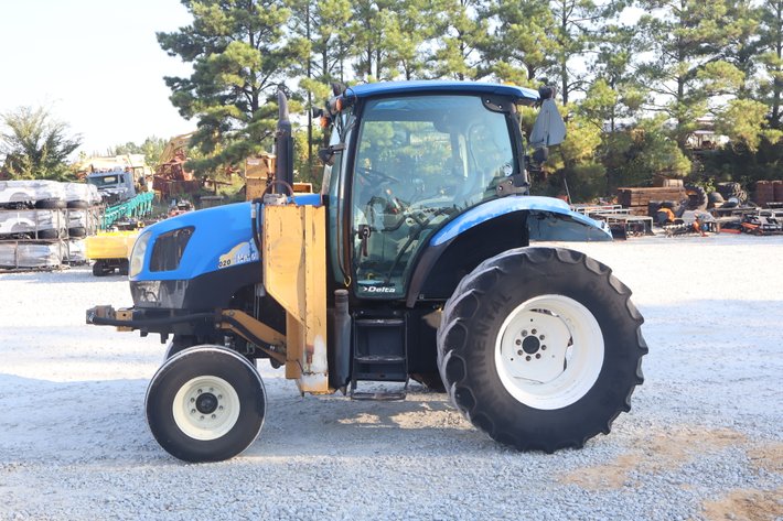 Image for 2008 NEW HOLLAND T6020 TRACTOR