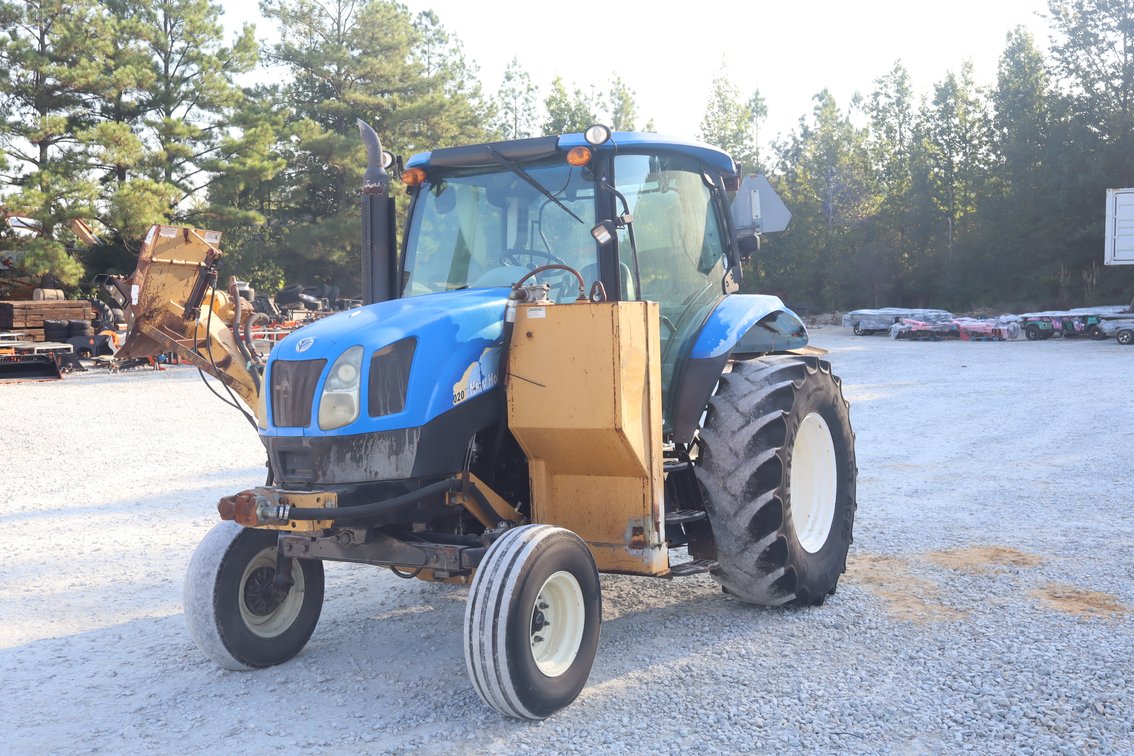 2008 NEW HOLLAND T6020 TRACTOR