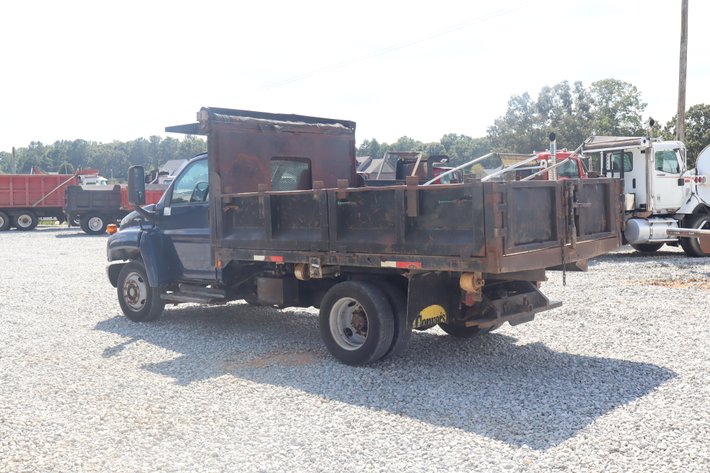 Image for 2005 GMC C5500 DUMP TRUCK