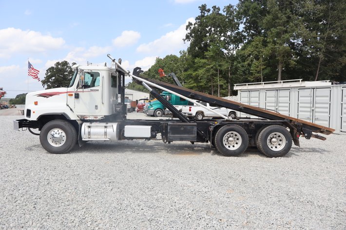 Image for 2013 INTERNATIONAL PAYSTAR 5600