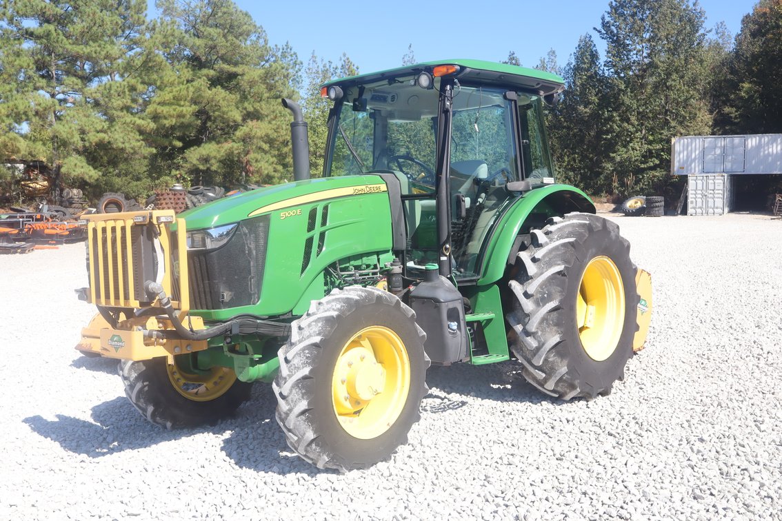 2019 JOHN DEERE 5100E