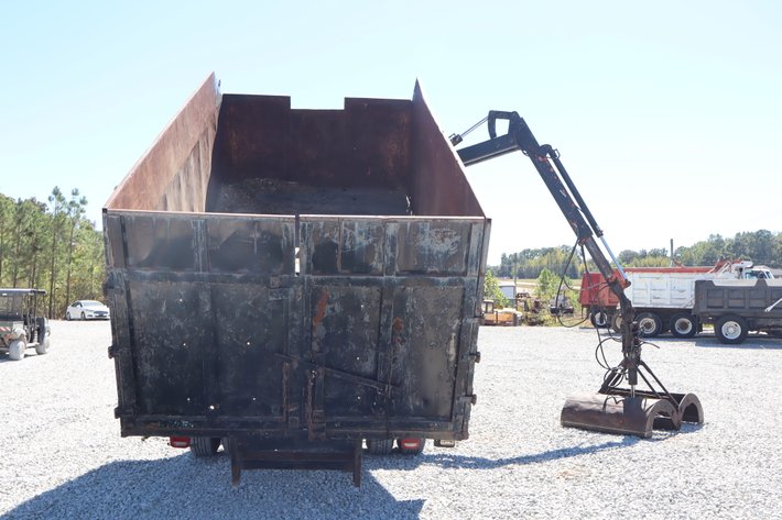 Image for 2007 FREIGHTLINER GRAPPLE TRUCK