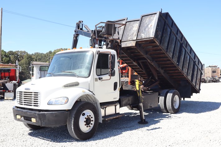 Image for 2007 FREIGHTLINER GRAPPLE TRUCK