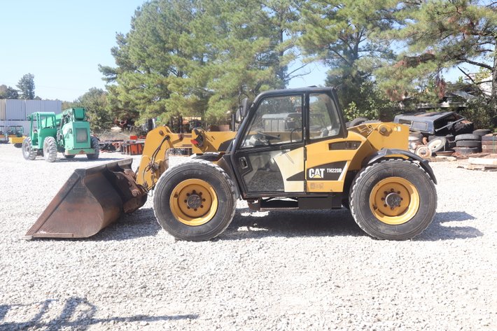 Image for 2007 CAT TH220B TELEHANDLER