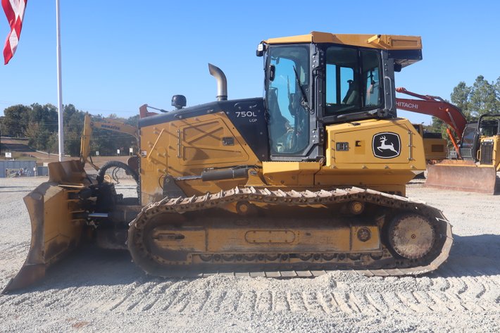 Image for 2022 JOHN DEERE 750L LGP DOZER