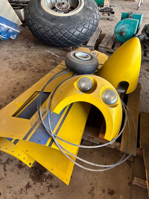 (2) Pallets Air Tractor 402 Parts