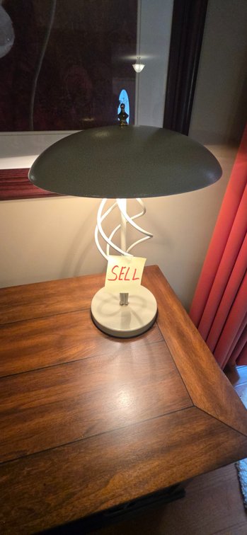18" Touch Lamp