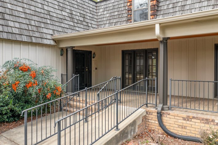 Image for The Travis and Jane James Estate: 09.19.26