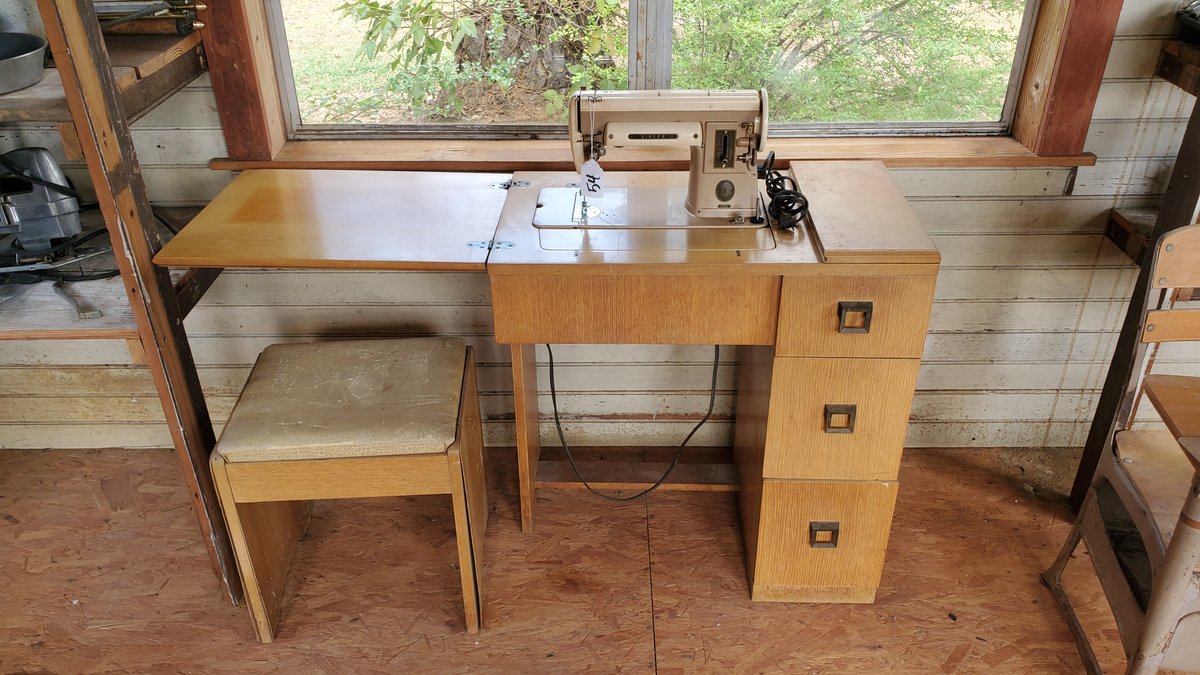 Singer Sewing Machine
