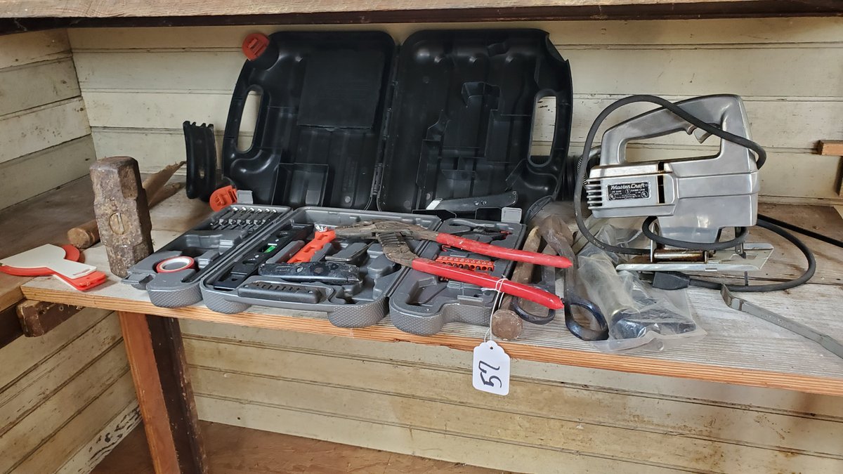 Tools and Mastercraft Jig Saw