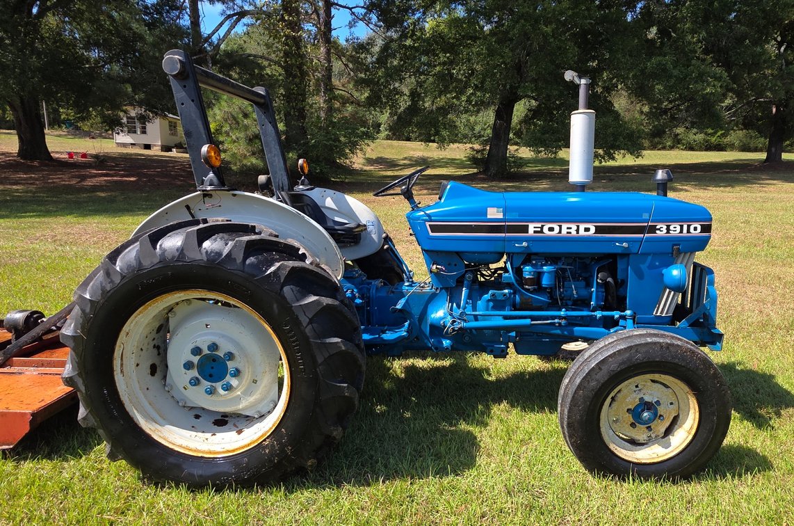 1987 Ford 3910 Diesel Tractor